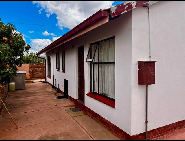 3 BEDROOM HOUSE FOR SALE IN SOSHANGUVE DD